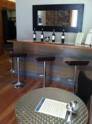 Cerulean Wine Tasting Room – Hood River